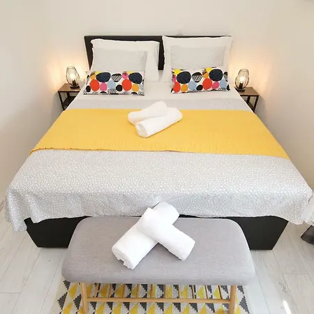 Seabreeze דירה *